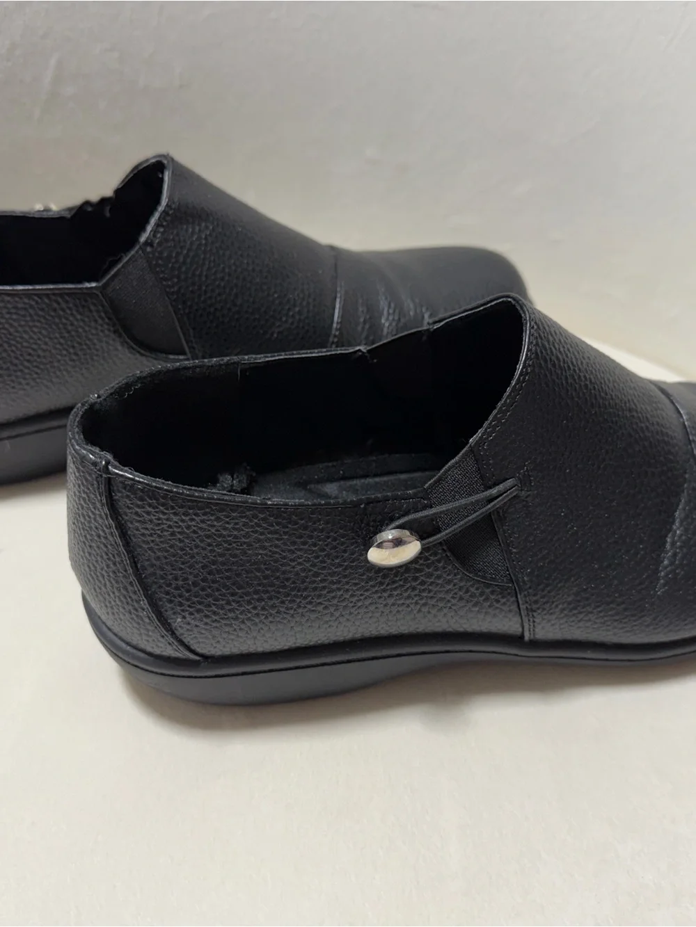 FlexStep Tatum Black Faux Leather Slip On Loafers Women’s Size 9.5 Wide